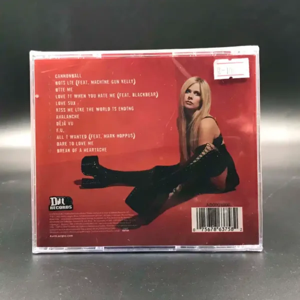 Avril Lavigne - Love Sux