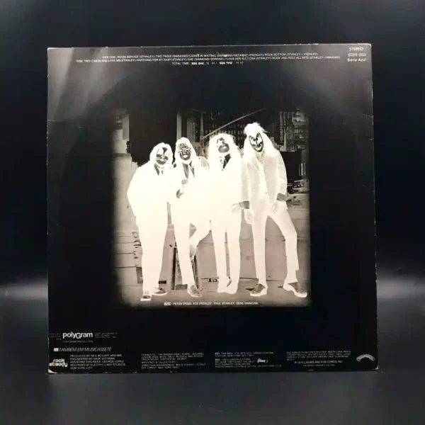 Kiss - Dressed To Kill