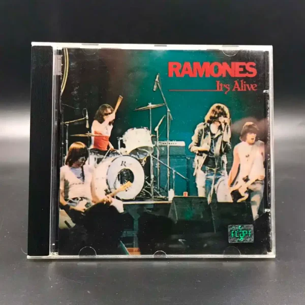 Ramones - It's Alive